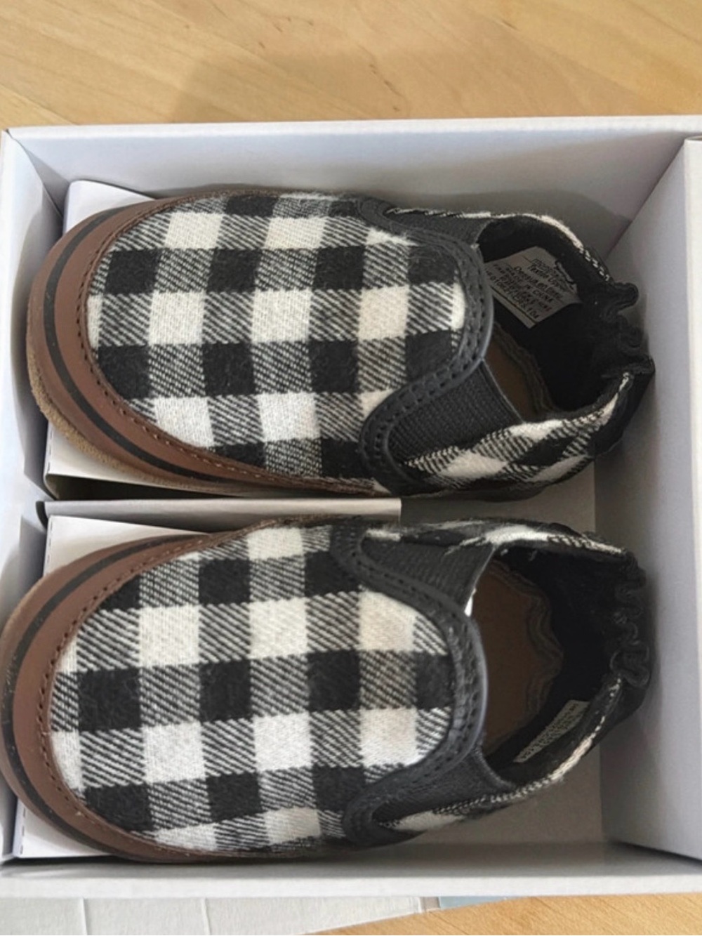 Robeez Black and White Plaid Soft Sole Baby Shoes